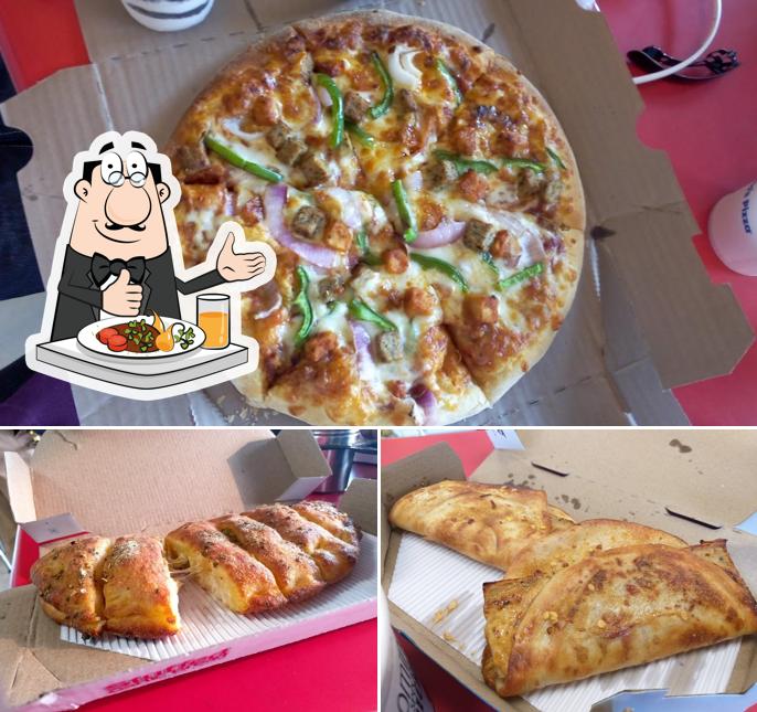 Food at Domino's Pizza Beside Junction Mall, Durgapur