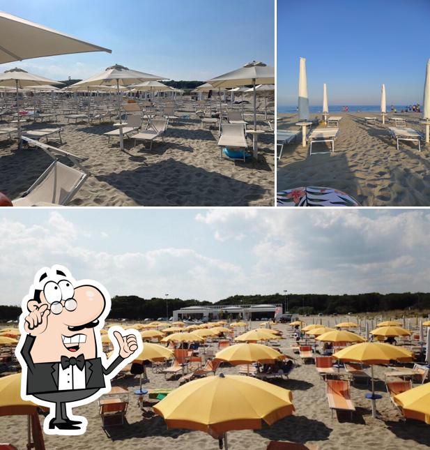 Siediti a un tavolo di Lido Del Borgo Marina di Pisticci