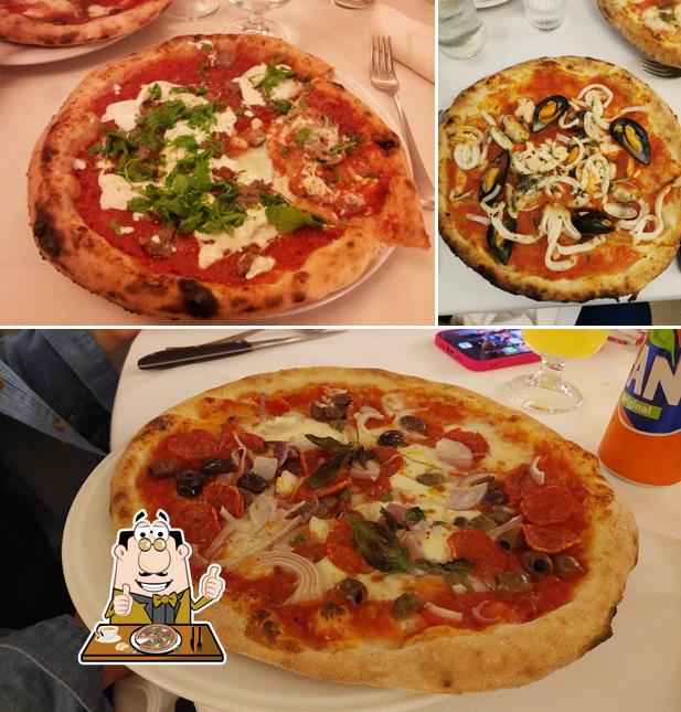 Prova una pizza a Ristorante Pizzeria del Pino