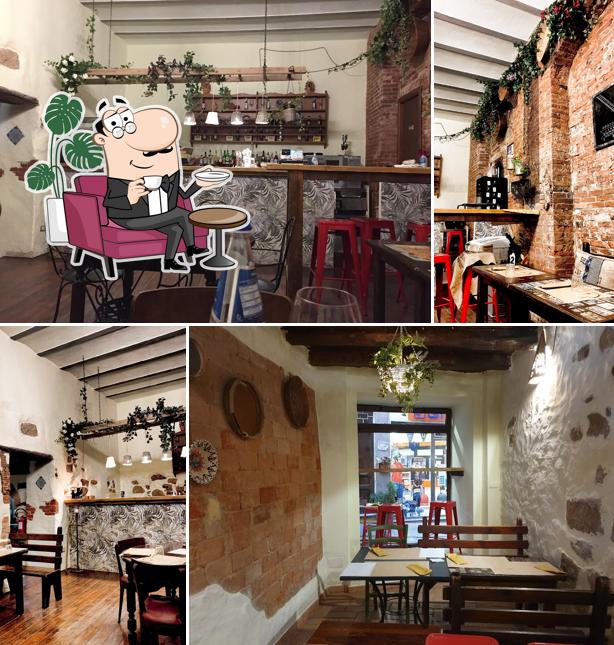 Gli interni di Trattoria S'Arrastu