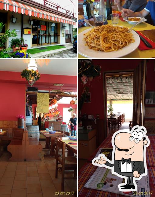 Dai un'occhiata agli interni di Trattoria Puiatti