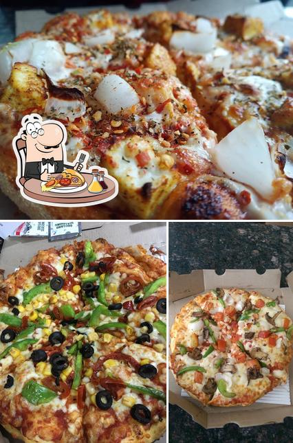 Try out pizza at Domino's pizza Jabli, Kasauli