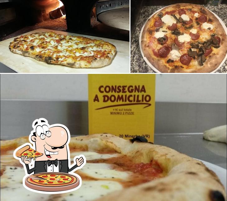 Ordina una pizza a Pizzeria Al Kamin
