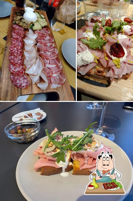 Ordina i un pasto a base di carne a Bottega Signorini