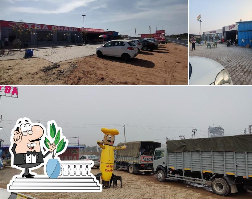 Check out how Rutba Dhaba pure veg. looks outside