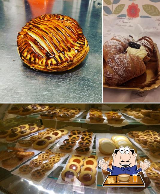 Cibo al Pasticceria Napoli di Nicola e Aniello Napoli Snc