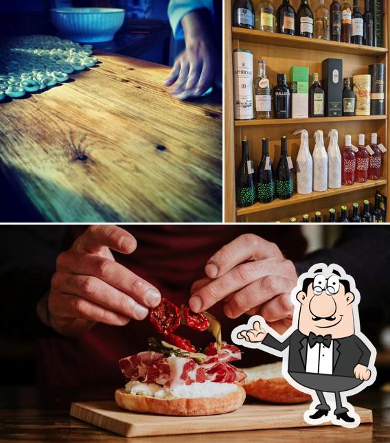 La interni e cibo del ristorante