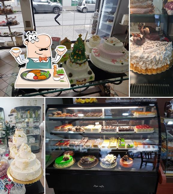Cibo al Pasticceria Chapeau