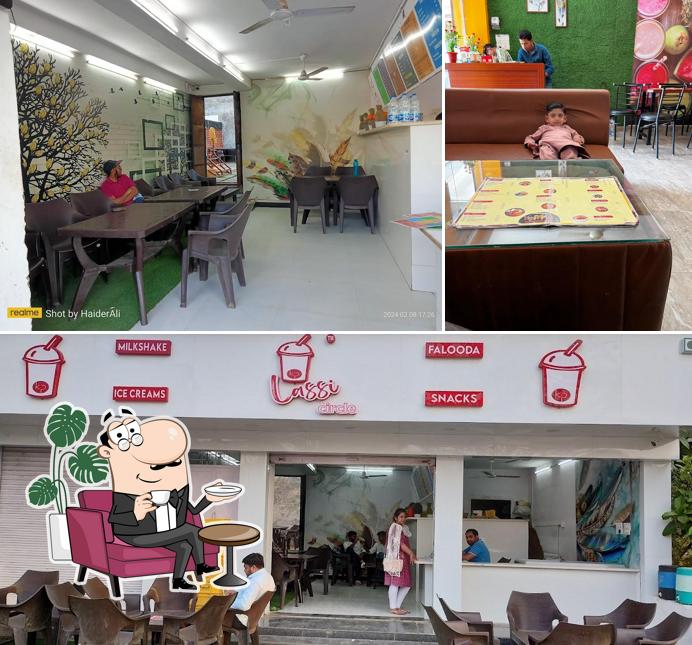 The interior of Lassi Circle