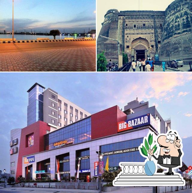 Check out how Mittal's City Mall looks outside
