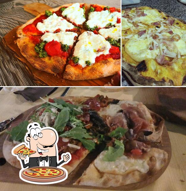 Prova una pizza a Officina Mediterranea
