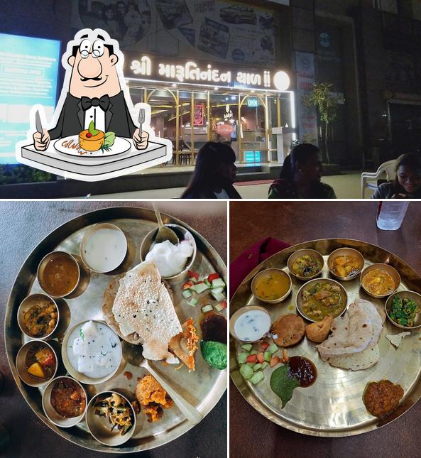 Meals at Marutinandan Thaal - Nikol