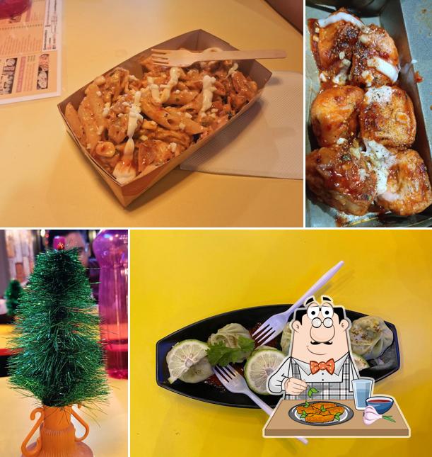 Chicken wings at Momo Chitte - Bally