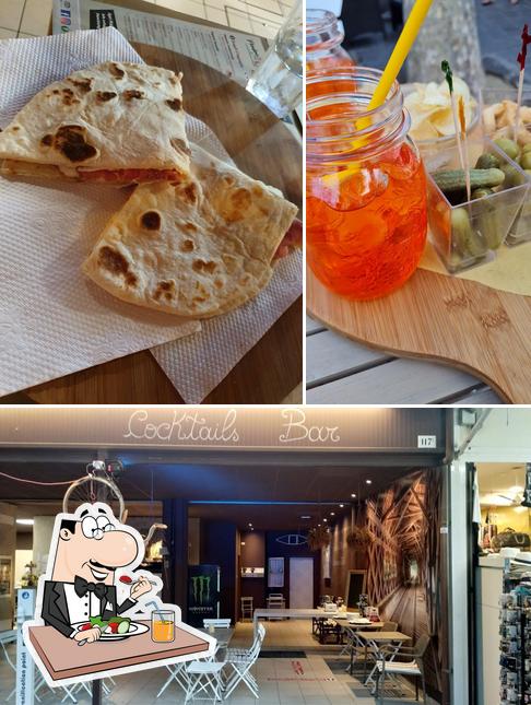 Questa è la immagine che mostra la cibo e interni di Piadino Cocktails Bar