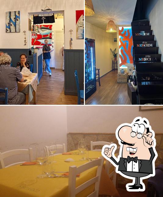 Gli interni di Osteria Mercede