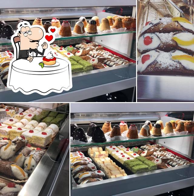 Magazine Caffè SAS Imbimbo Martina Somma Vesuviana propone un'ampia varietà di dessert