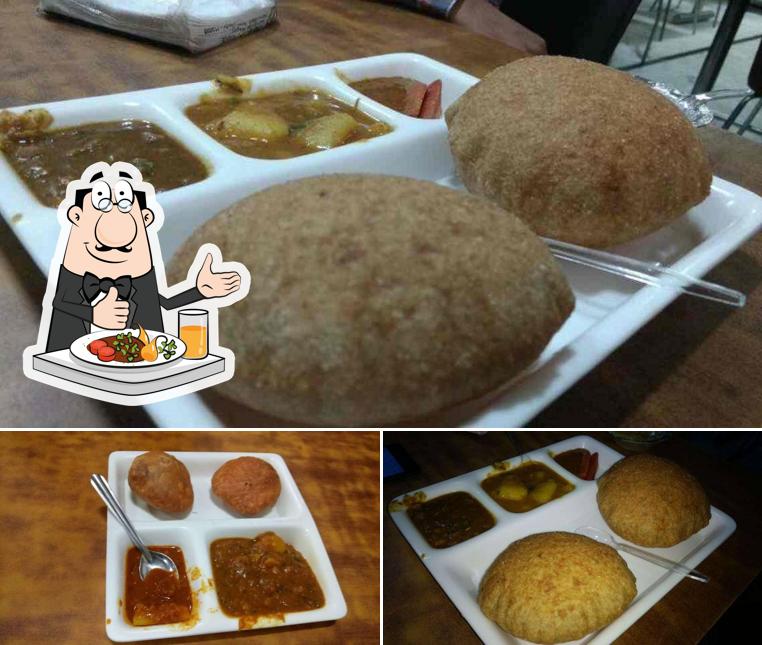 Meals at Shiv Mishthan Bhandar