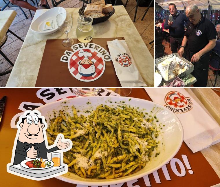 La foto di cibo e bancone da bar da Pizzeria Severino