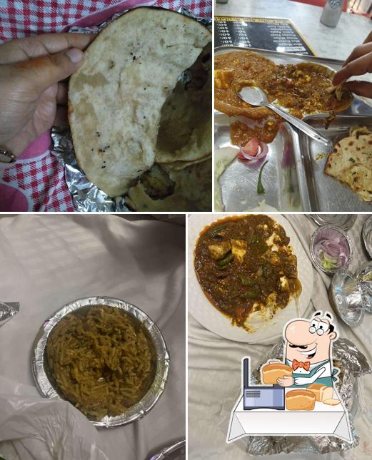 Garlic bread at Ajay Arya sweets & restaurant