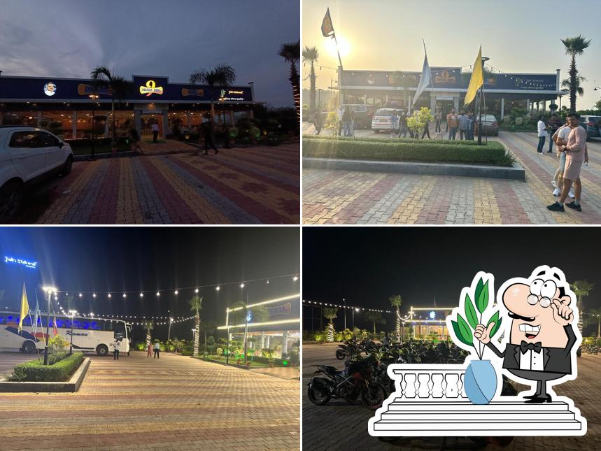 Check out how Dhaba Nine Khatauli looks outside