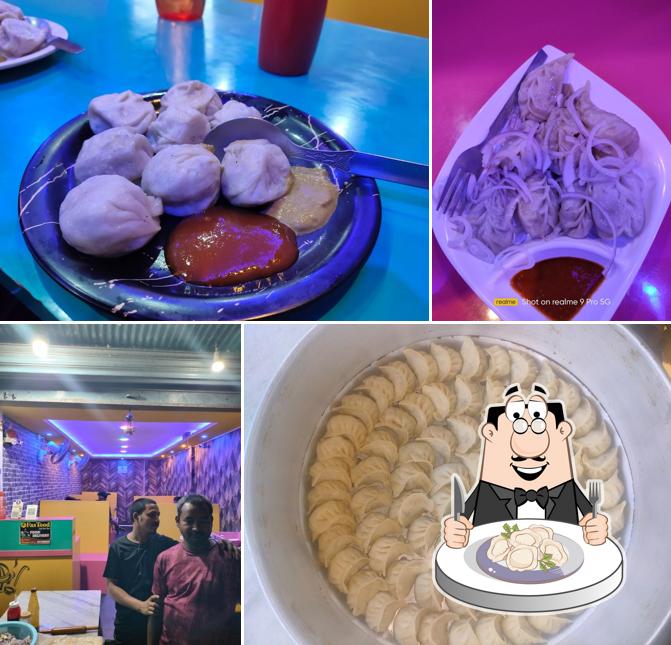Dumplings at THE FOOD DIARY