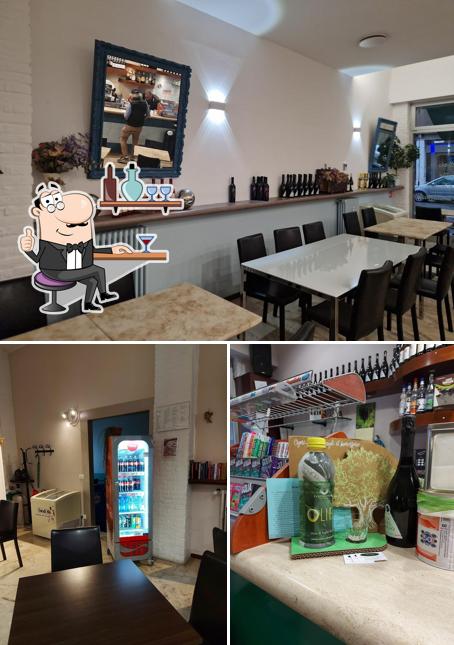 Gli interni di Cafè Vivaldi
