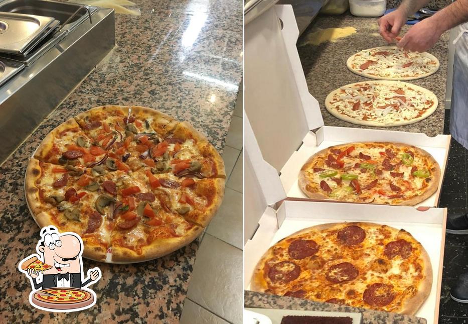 Ordina tra le svariate varianti di pizza