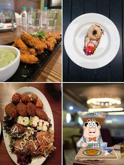 Chicken wings at Blend Kitchen & Bar