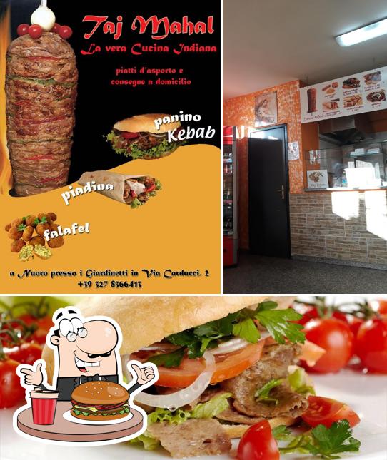 Prenditi un hamburger a Taj Mahal Doner Kebab