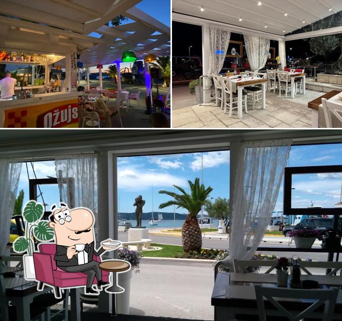 Siediti a un tavolo di Restaurant&bar ROKO