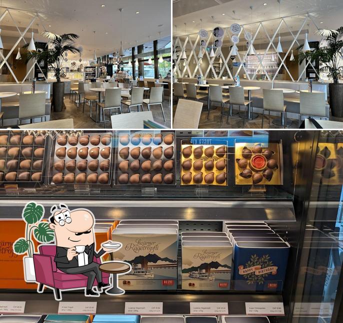 La immagine di interni e cibo da Treichler Zuger Kirschtorten AG