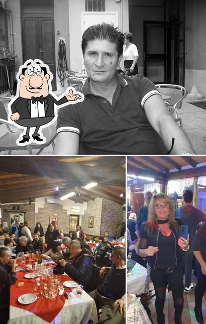 La foto di interni e bancone da bar da Piccolo Bar di Rosy e Gino