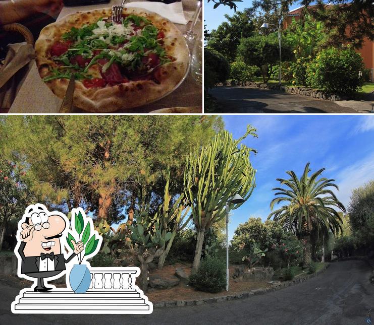 Casa del Massaro si caratterizza per la esterno e pizza