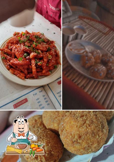 Spaghetti bolognese at New China Town