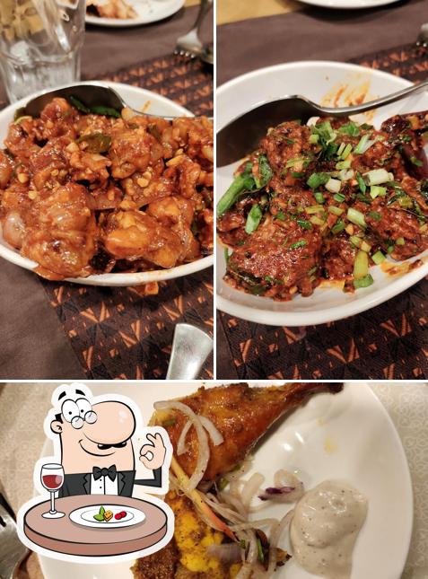 Food at ROYAL'S JEE HOOZUR