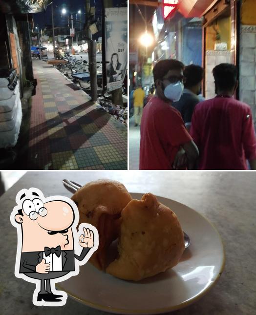 Look at this pic of Welcome restaurant
