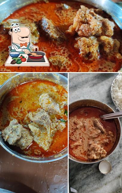 Chicken curry at Chaape Reddy Hotel
