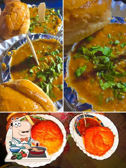Chicken curry at Choudhary Pav Bhaji