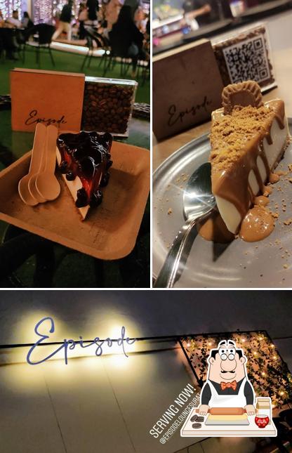 Don’t forget to try out a dessert at Livestream Coffee Vesu