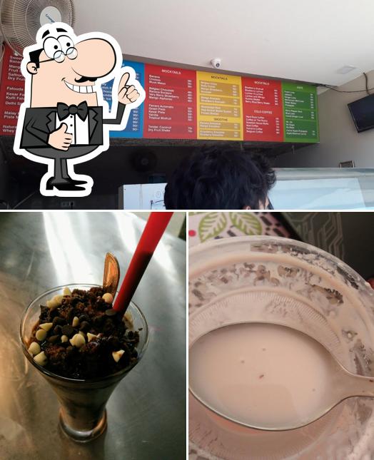 Here's a picture of Lassi Shopp