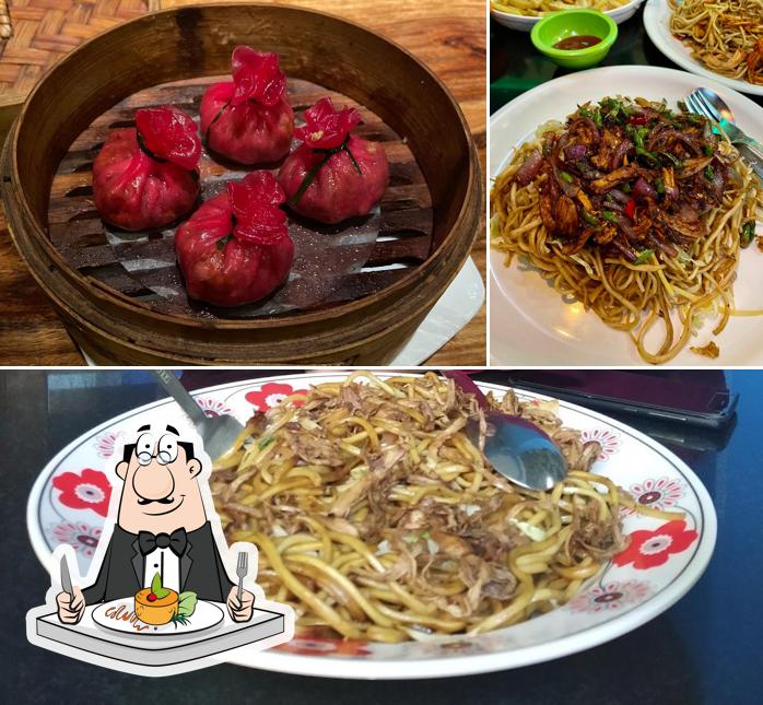Food at Foodies' Paradise