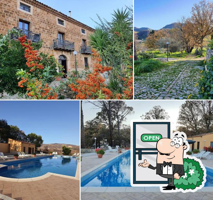 Gli esterni di Casale Villa Rainò