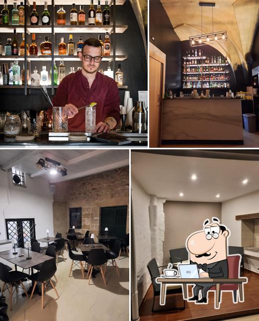 Gli interni di Alchimia - Typical restaurant and drinks