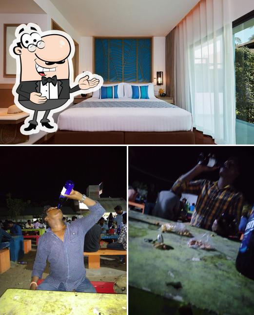 Look at this photo of Hotel SGL