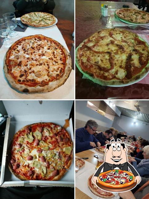 Scegli una pizza a Ristorante Pizzeria Yuta