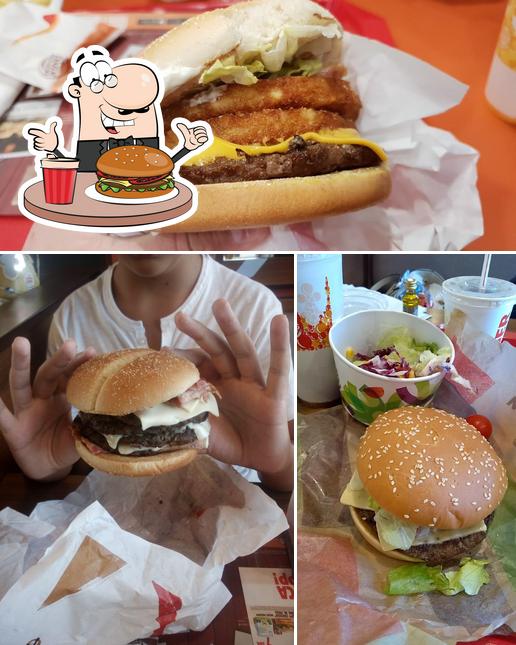 Ordina un hamburger a Burger King