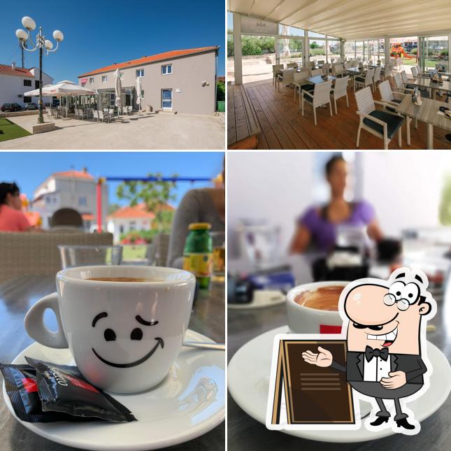 Gli esterni di CAFFE BAR DEMOS NIN