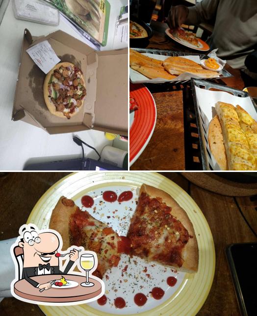 Meals at Pizza Hut Metro 99, Nashik