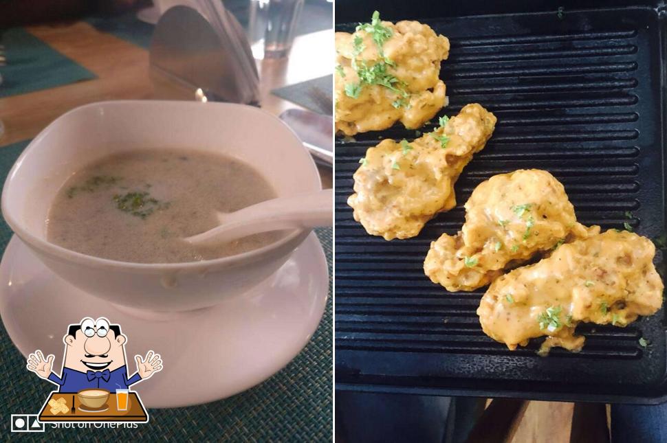 Meals at Cafe Society