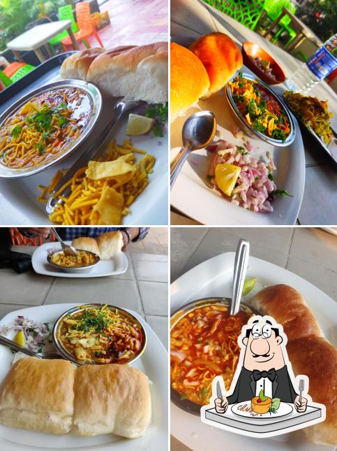 Food at Gavkari chuli varchi misal (Puneri)- best misal in thane
